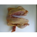 Poulet entier (2 kg à 2,1 kg) coupé en deux 